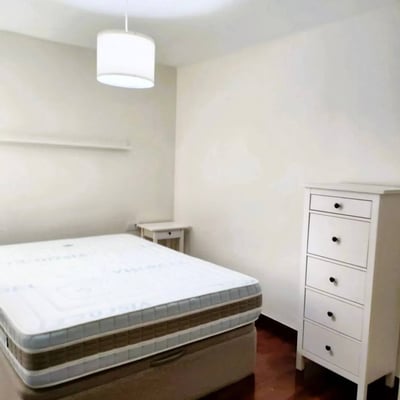 Vermietung einer gemütlichen Wohnung mit 2 Schlafzimmern, 85 m², Alicante, Spanien